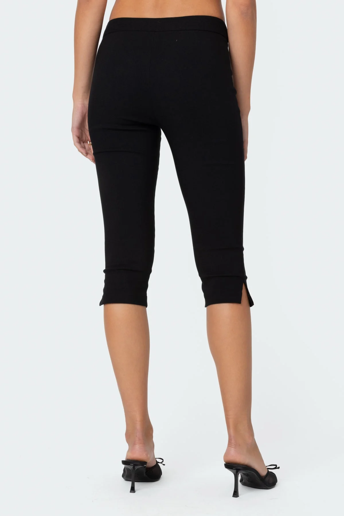 Sarafina Capri Trousers - Image 6
