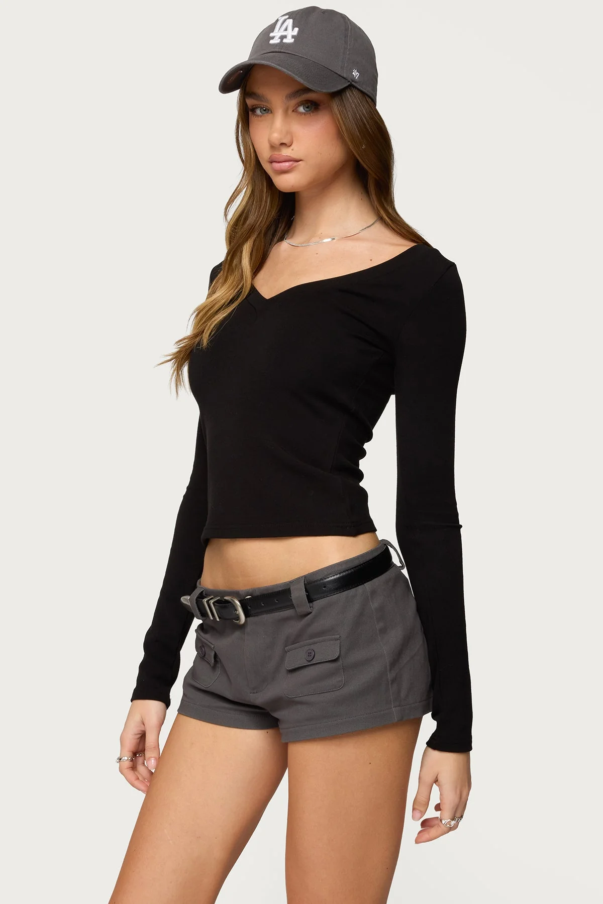 Larna V Neck Ribbed T Shirt - Image 3