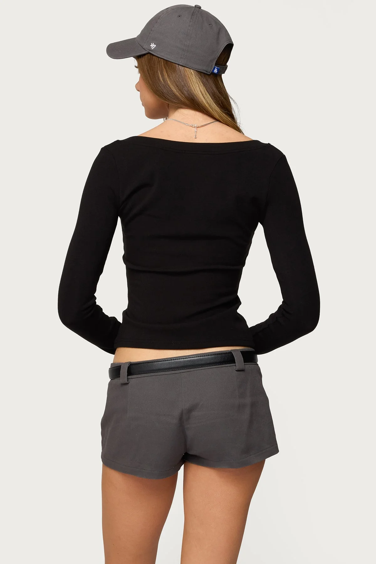 Larna V Neck Ribbed T Shirt - Image 5