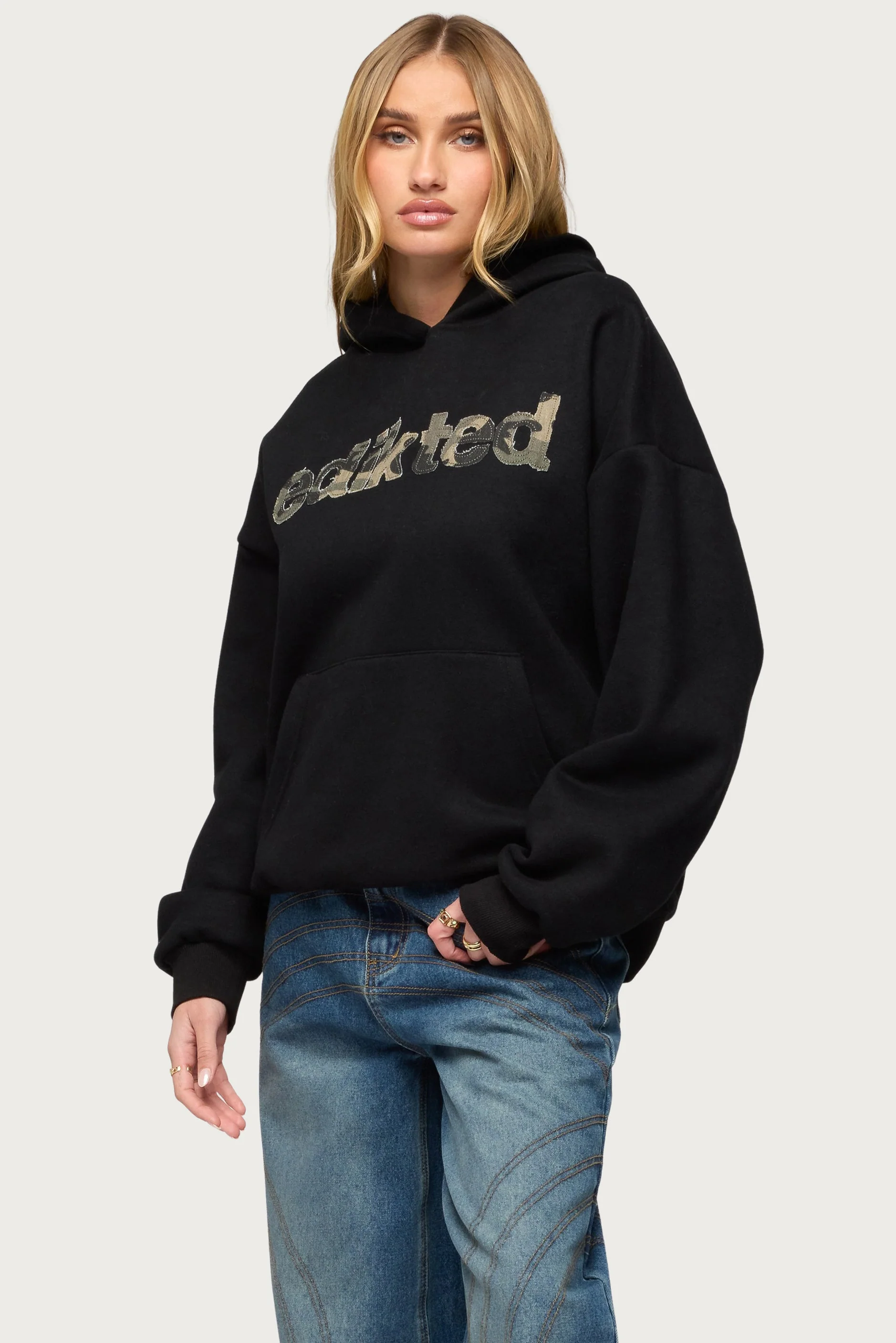 Camo Cutie Edikted Oversized Hoodie - Image 3