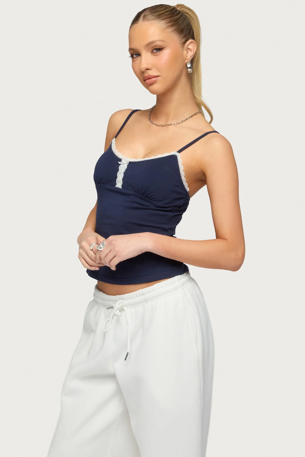 Olezka Contrast Lacey Tank Top - Image 3